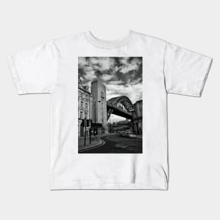 Newcastle in black and white Kids T-Shirt